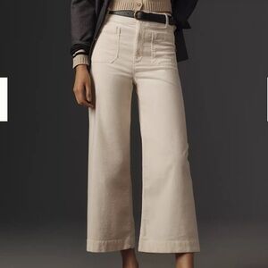 NWT

Brand new - didn’t fit and ran out of time to return. Perfect condition.